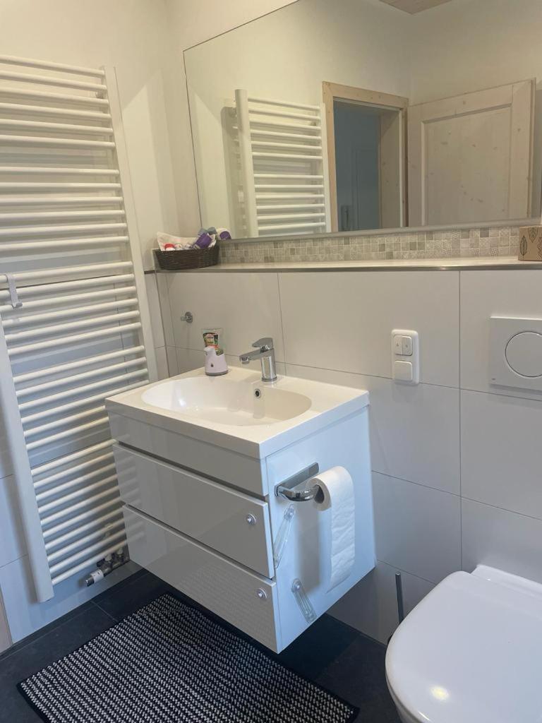 Zimmer Frei 4 Wiesbaden Exteriör bild